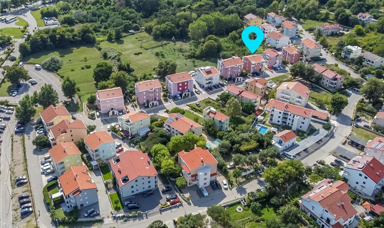 Apartments Melania & Antonia Башка Екстер'єр фото